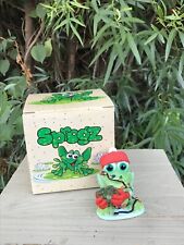 Vintage Sprogz Frog Figurine Frog “Deck The Frog” Christmas Figurine In Box 3”H picture