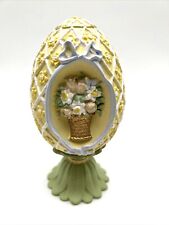 VINTAGE 1994 AVON FLORAL BOUQUET BY M. ZAPATA SEASON'S TREASURES EGG COLLECTION picture