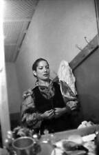 The bailaora Carmen Amaya prepares in a dressing room in Madrid 1960 OLD PHOTO 3 picture