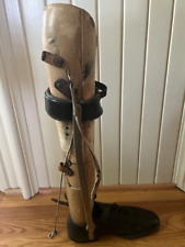 VINTAGE WOODEN LEATHER WOODEN PROSTHETIC MOVING KNEE LEFT LEG WITH SHOE & BRACE picture