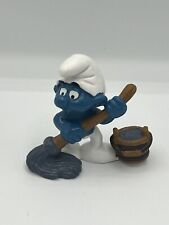 Vintage Mop and Pail Smurf Schleich Figure Peyo 1984 picture