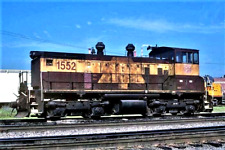 Wisconsin Central 1552 SW1500 @ WISCONSIN RAPIDS, WA__ORIGINAL TRAIN SLIDE picture