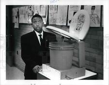 1992 Press Photo Erroll Lane with his Flip Top Toilet Seat. - cva23702 picture