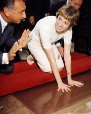 Julie Andrews 8x10 Real Photo candid putting hands in cement in Hollywood picture