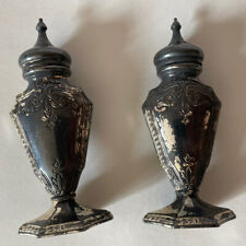 Salt & Pepper Shaker Antique WR Mfg March 19 1927 of 2 Silverplated Servingware picture