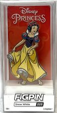FiGPiN Disney Princesses Snow White #223 Collectible FigPin picture