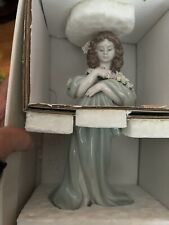 Lladro Vintage Porcelain Figurine Petals of Love 06346 MINT W/ BOX Rare Retired picture