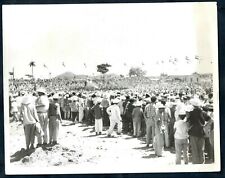 CROWD DURING JULY 26th CELEBRATION CASTRO ARRIVES CUBA 1960 LLAGUNA Photo Y 153 picture