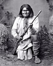 Geronimo Photo 8X10 - 1887 Apache Indian Chief picture