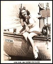 Hollywood Beauty LYNN BARI 1940s CHEESECAKE LEGS STUNNING PORTRAIT Photo 703 picture