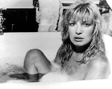 Monica Vitti sits in bathtub seductively 1979 Almost Perfect Affair 5x7 photo picture