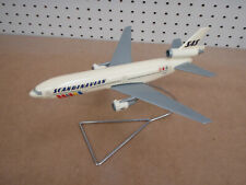 OLD SCANDINAVIAN AIRLINES MCDONNELL DOUGLAS DC-10 DESK TOP MODEL - 1/200TH picture