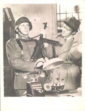 GA85 Original Photo TO TELL THE TRUTH Solder in Uniform Carrying Machine Gun picture