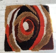 Vintage MCM Groovy Swirl Hooked Rug / Wall Hanging picture
