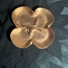 VINTAGE VIRGINIA METAL CRAFTERS SOLID BRASS 4- LEAF CLOVER GOOSE ASHTRAY  picture