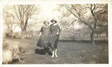 Vintage FOUND PHOTOGRAPH Black And White WOMEN Original Snapshot 04 37 Y picture