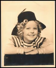 SHIRLEY TEMPLE ICONIC GIRL ACTRESS HOLLYWOOD 1930s CUTE POSE ORIG DBW PHOTO 609 picture