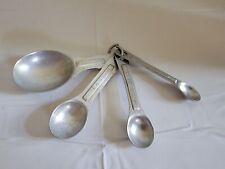 Vintage Metal Measuring Spoons Oval Nesting Set of 4  w/ Ring Farmhouse Decor picture