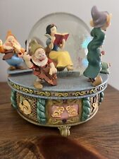 DISNEY SNOW WHITE & THE SEVEN DWARFS  MUSICAL SNOW GLOBE *AS-IS* picture