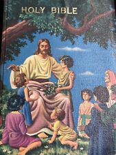 Vintage Child's HOLY BIBLE World Publishing Self Pronouncing Color Illustrated picture