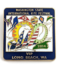 2014 Washington State International Kite Festival Long Beach WA VIP Pin Souvenir picture