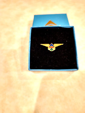 DELTA Airlines 15 Year Service Tie Tac ~ 10K Gold Pin ~ Emerald Stone ~ Box picture