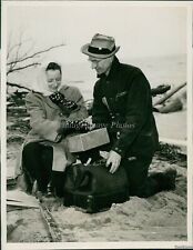 1948 Peter Dorothy Parsons Salvage Bonds From Cottage Wreckage Floods 7X9 Photo picture