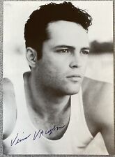 Vince Vaughn Signed 5x7 B&W Promo Photo - Collectible, Wedding Crashers picture