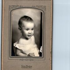 c1910s Hutchinson, Minnesota Cute Baby Girl Big Eyes Cabinet Card Photo MN 1U picture
