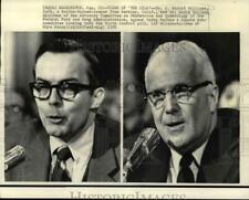 1970 Press Photo J. Harold Williams and Louis Hellman discuss birth pills picture
