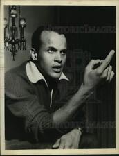 1960 Press Photo Entertainer Harry Belafonte - hcp26179 picture