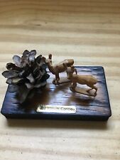 VTG Tiny Deer Pine Cone 1000 Islands Canada Made Wood Plastic Fawn Desktop decor picture
