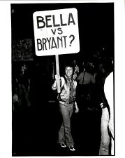 LD306 Original Jim Anderson Photo BELLA VS BRYANT PICKET SIGN @ GAY RIGHTS RALLY picture