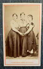 LIV3433 CDV Photography Business Card, J.D. Zani St Germain en Laye, 3 women picture