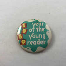 VTG ~ 1989 YEAR OF THE YOUNG READER /  Promo Button Pinback picture