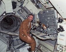 SCIENTIST-ASTRONAUT OWEN GARRIOTT DURING SKYLAB 3 - 8X10 NASA PHOTO (AA-020) picture