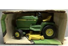 Vintage Ertl John Deere Lawn and Garden Tractor 1:16 die cast picture