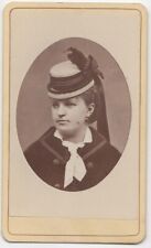 ANTIQUE CDV CIRCA 1870s E.L. EATON GORGEOUS YOUNG LADY FANCY HAT OMAHA NEBRASKA picture