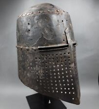 CIRCA AN IMPORTANT MEDIEVAL THE GREAT HELM. HELMET. VERY RARE picture