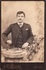 1890s PITTSBURGH PENNSYLVANIA antique cabinet card photograph HANDSOME YOUNG MAN picture