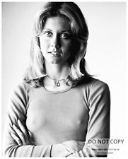 OLIVIA NEWTON-JOHN SINGER AND ACTRESS - 8X10 PUBLICITY PHOTO (MW860) picture