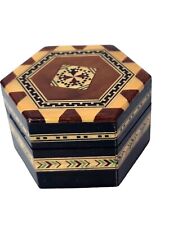 VINTAGE MARQUETRY ART INLAYED WOOD  TRINKET JEWELRY BOX REUGE SWISS 3x2