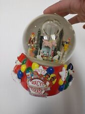 2001 Macy’s Thanksgiving Day Parade 75th Anniversary Snow Globe Twin Towers picture