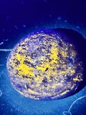 Super bright Yooperlite Sodalite Mineral Glows 365nm UV Lake Ontario picture