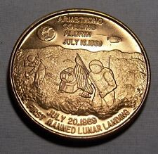 1969 APOLLO GOLD MEDALLION FIRST MANNED LUNAR LANDING ARMSTRONG COLLINS ALDRIN picture