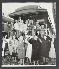 1967 Seattle WA Green Lake Grandmother's Club Train Railroad Vintage Press Photo picture