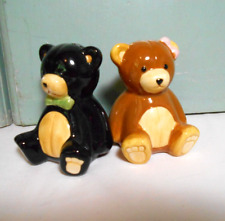 VTG pair of Bears Salt & pepper shakers 1 black male 1 brown female MAGNETIC picture