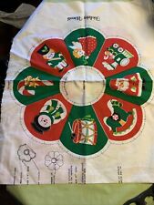 Vtg New Spring Mills Christmas Holiday Wreath cut & sew fabric pattern Handmade picture