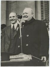 2 July 1945 press photo of Sir Winston S. Churchill giving a campaign speech picture