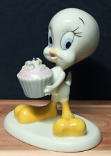 A Present From Tweety Lenox Porcelain Figurine Looney Tunes picture